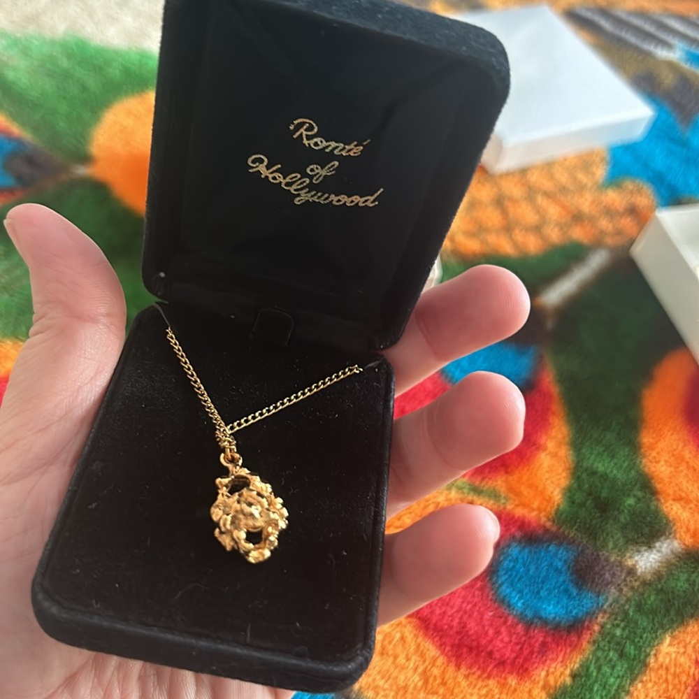 Vintage RONTI OF HOLLYWOOD NECKLACE